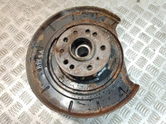 Кулак задний левый Ml 164