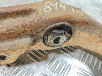 Рычаг задний нижний правый Ml 164