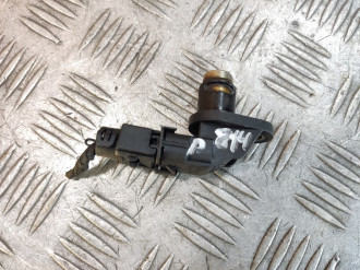 Датчик распредвала Ml 164