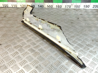 Обшивка стойки правая S 221