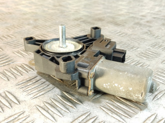 Моторчик стеклоподъемника правый задний Gl 166