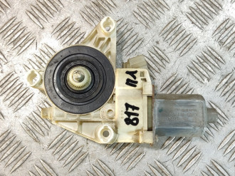 Моторчик стеклоподъемника левый передний Gl 166