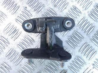 Петля двери задней левой верхняя Gl 166