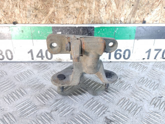 Петля двери передней левой нижняя Gl 166