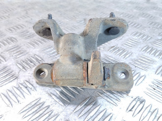 Петля двери передней левой нижняя Gl 166