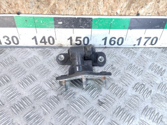 Петля двери задней правой нижняя Gl 166