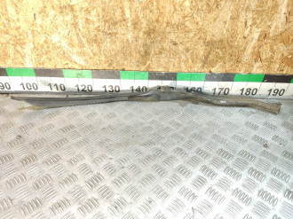 Уплотнитель двери передней правой Ml 163