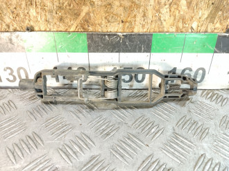 Кронштейн ручки задней левой Ml 163