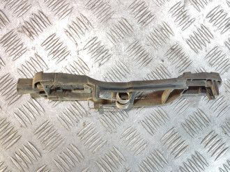 Кронштейн ручки задней левой Ml 163