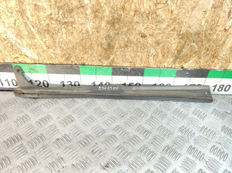 Уплотнитель двери задней левой Ml 163