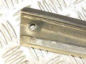 Уплотнитель двери задней левой Ml 163