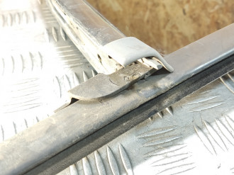 Стекло двери задней правой форточка Ml 163