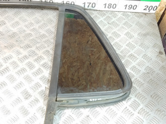 Стекло двери задней правой форточка Ml 163
