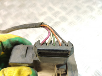 Замок двери задней правой Ml 163