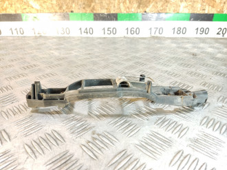 Кронштейн ручки задней правой Ml 163