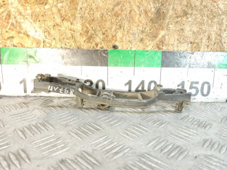 Кронштейн ручки передней левой Ml 163