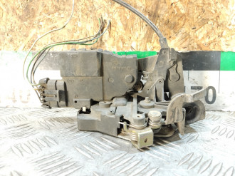 Замок двери передней левой Ml 163