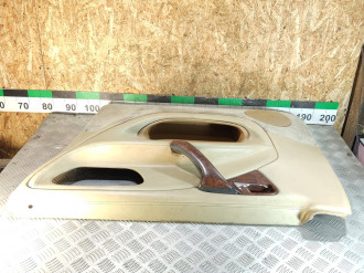 Обшивка двери передней правой Ml 163