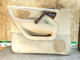 Обшивка двери передней левой Ml 163