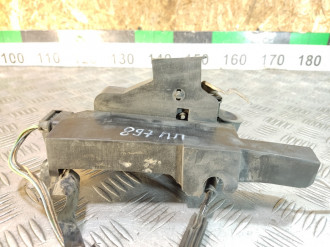 Замок двери передней правой Ml 163