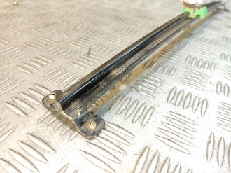 Направляющая стекла Ml 163