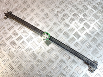 Направляющая стекла Ml 163