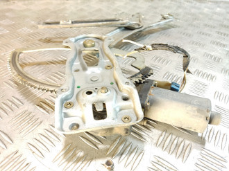 Стеклоподъемник передний правый Ml 163