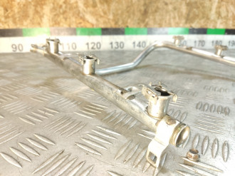 Рейка топливная рампа Ml 163