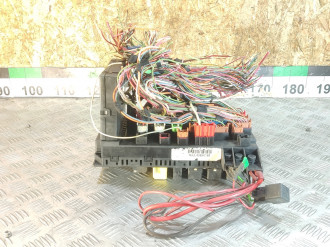 Блок предохранителей моторный Ml 163