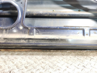 Дверь передняя правая Ml 163