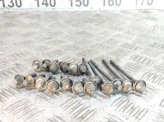 Болт Гайка клапанной крышки Ml 163