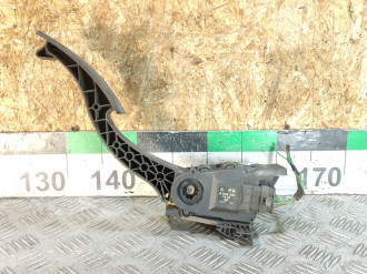 Педаль газа B 246