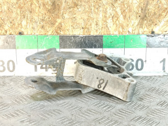 Опора двигателя правая B 246