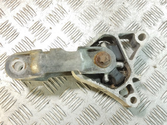 Опора двигателя правая B 246