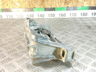 Опора двигателя правая B 246