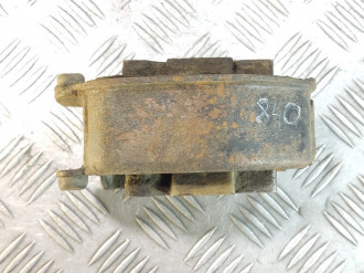 Опора двигателя правая Vito 638