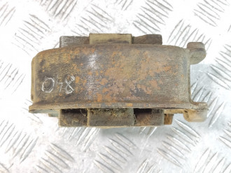 Опора двигателя правая Vito 638