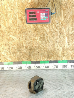 Опора двигателя левая Vito 638