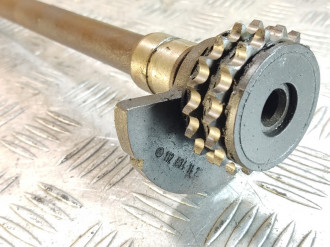 Вал балансирный Clk 208