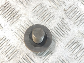 Болт шкива коленвала Vito 638