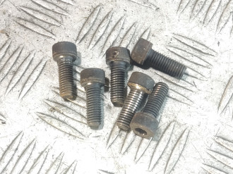 Болт корзины сцепления Vito 638