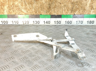 Петля капота левая Vito 638