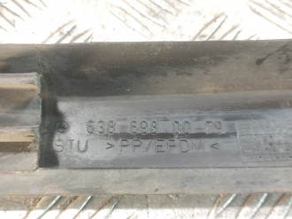 Молдинг стекла Vito 638