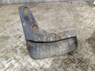 Брызговик правый задний Mitsubishi Lancer 9