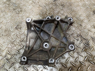 Кронштейн компрессора кондиционера Mitsubishi Lancer 9