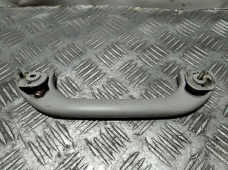 Ручка внутренняя потолочная передняя правая Mitsubishi Lancer 7