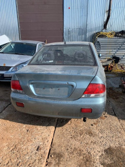 В разборе Mitsubishi Lancer 9