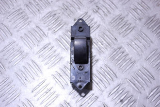 Кнопка стеклоподъемника Mitsubishi L200 КВ