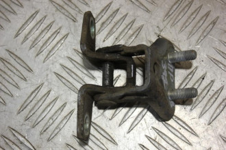 Петля двери задней правой верхняя Mitsubishi Outlander XL (CW)