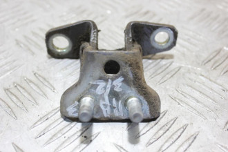 Петля двери задней левой верхняя Mitsubishi Outlander XL (CW)